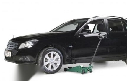 Compac 2T-C Low Entry Trolley Jack - 2 Tonne Hydraulic Lifting